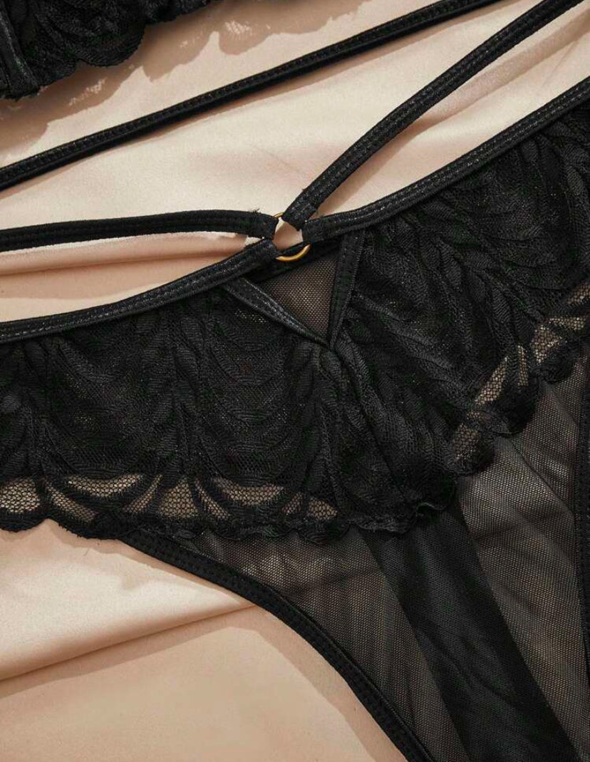 Conjunto de lencería sexy de encaje y malla para mujeres