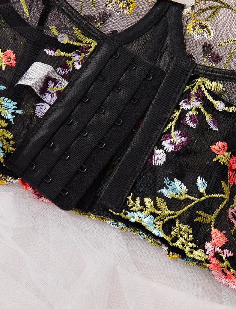 Juego de lencería femenina con bordados florales, sexy y elegante, de piel amigable