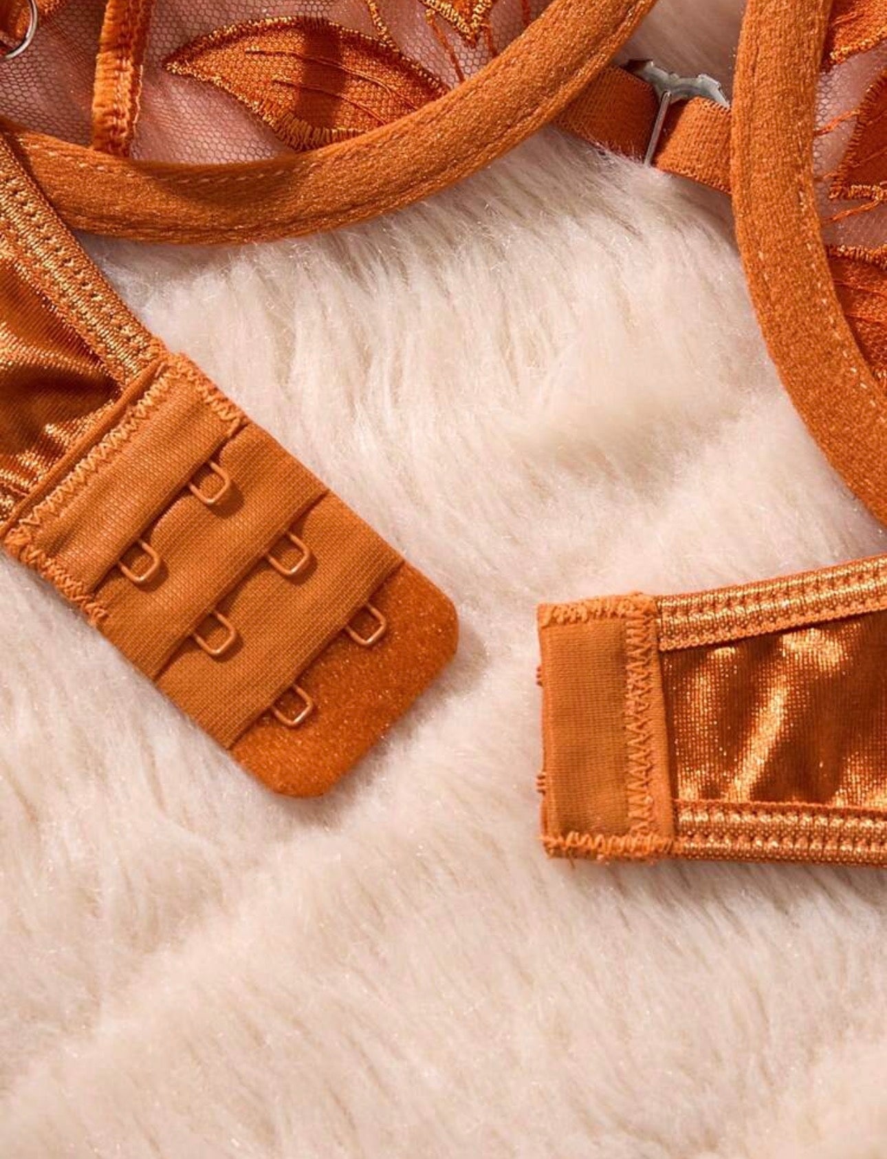 Conjunto x 3 de dos piezas de sujetador para mujer con diseño bordado de flor de lirio en forma de corazón suave panty graduable.