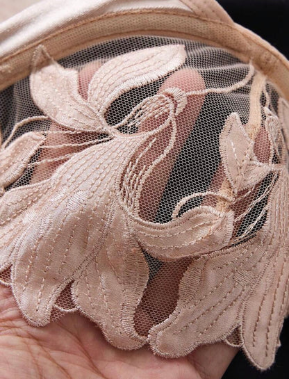 Conjunto x 3 de dos piezas de sujetador para mujer con diseño bordado de flor de lirio en forma de corazón suave panty graduable.
