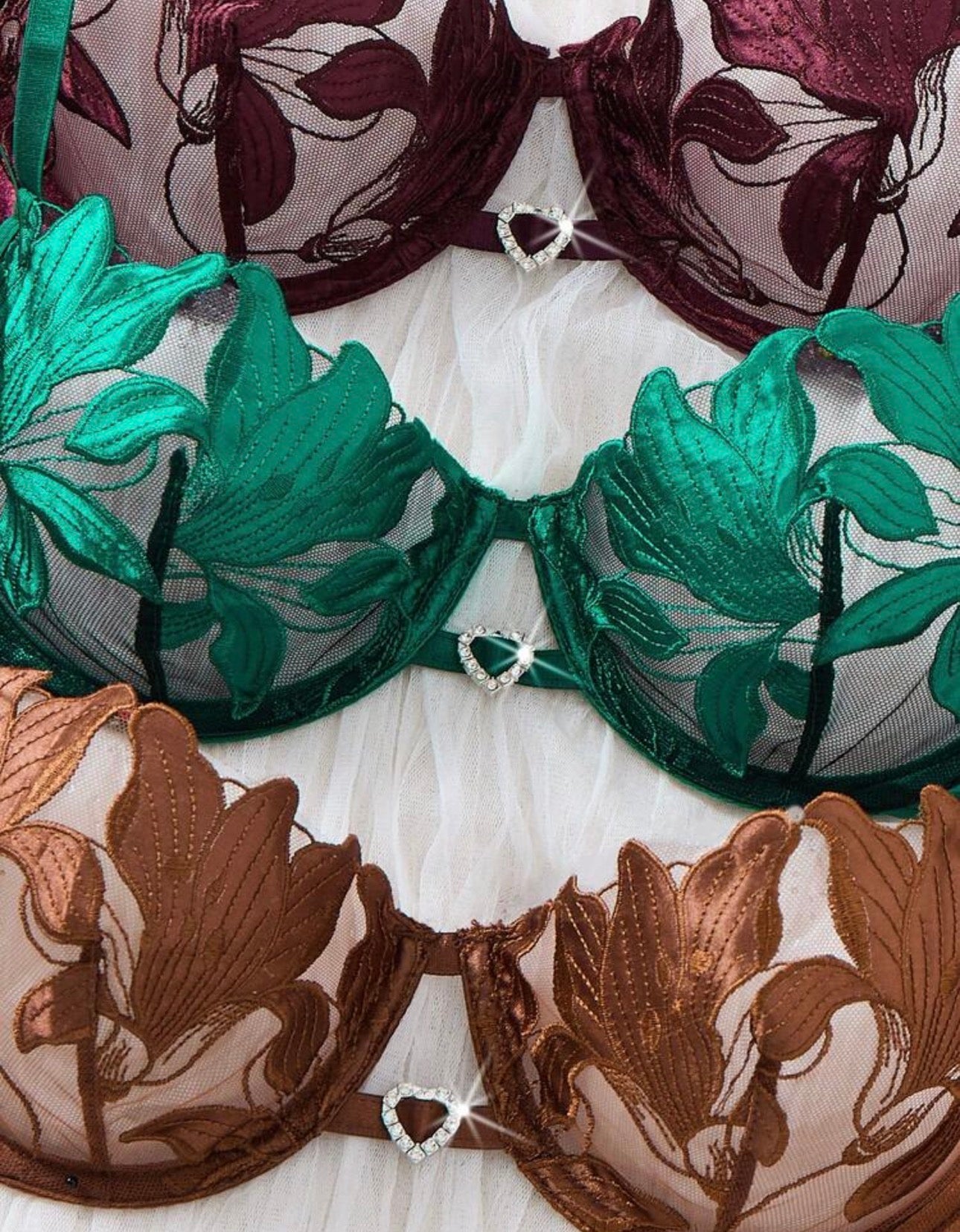 Conjunto x 3 de dos piezas de sujetador para mujer con diseño bordado de flor de lirio en forma de corazón suave panty graduable.