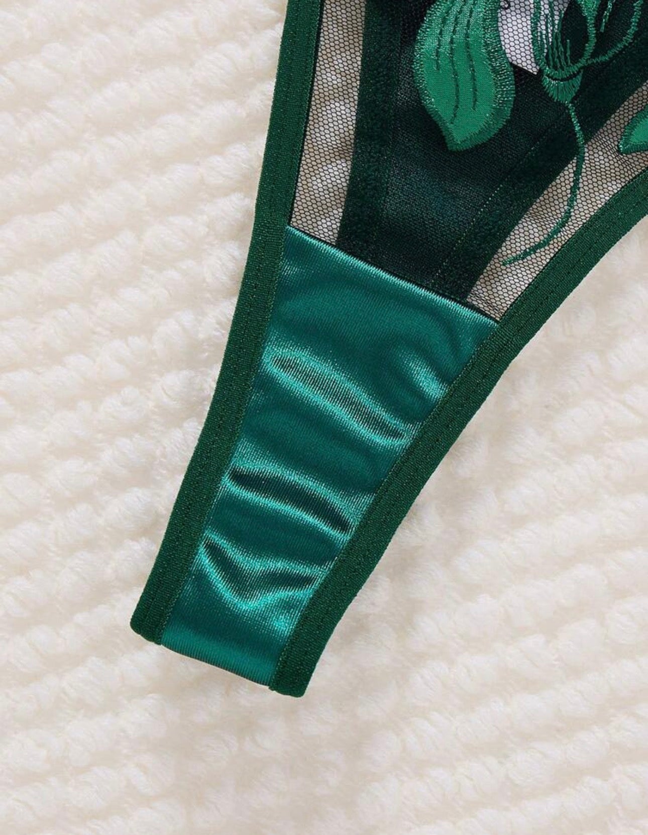 Conjunto x 3 de dos piezas de sujetador para mujer con diseño bordado de flor de lirio en forma de corazón suave panty graduable.