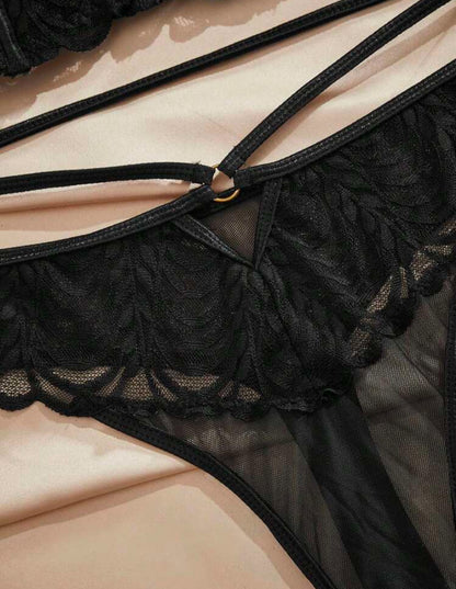 Conjunto de lencería sexy de encaje y malla para mujeres