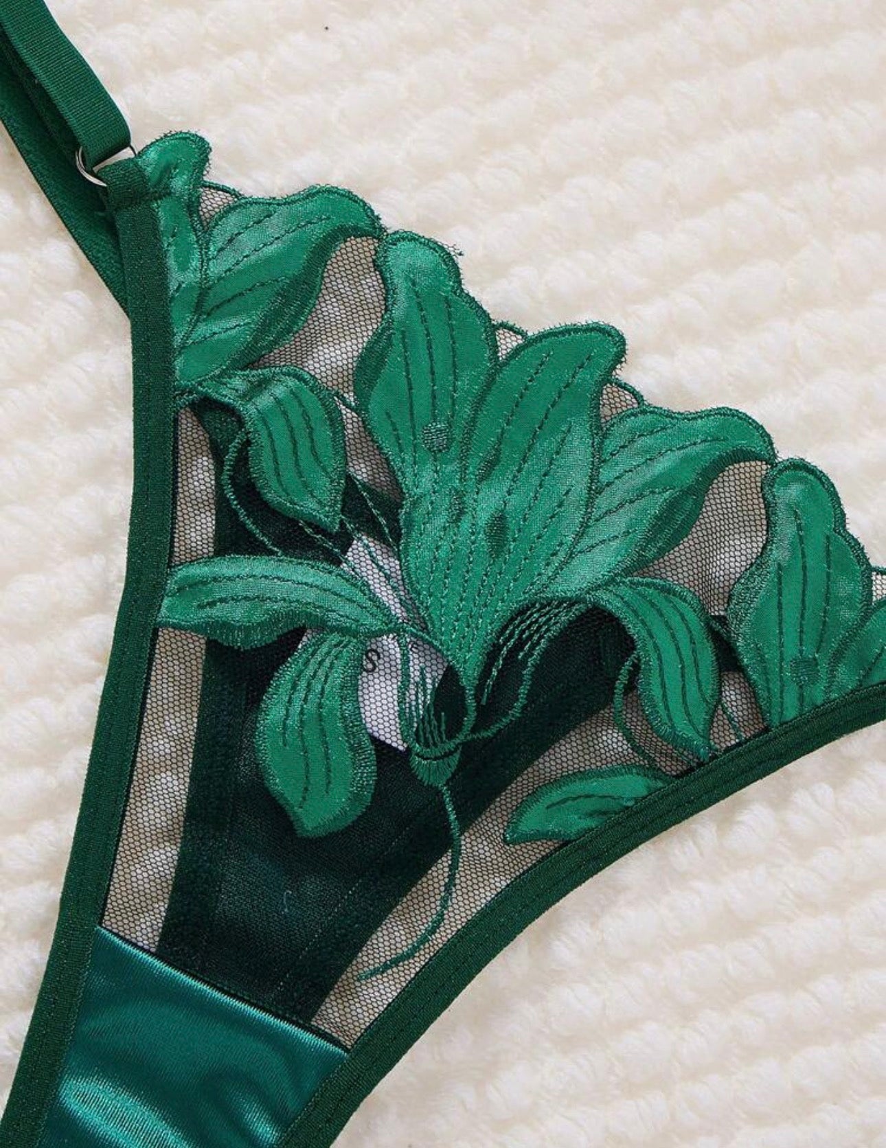 Conjunto x 3 de dos piezas de sujetador para mujer con diseño bordado de flor de lirio en forma de corazón suave panty graduable.