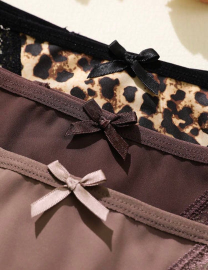 Set de 5 piezas de bragas tipo tanga con estampado de leopardo y parches de encaje con moño para mujer