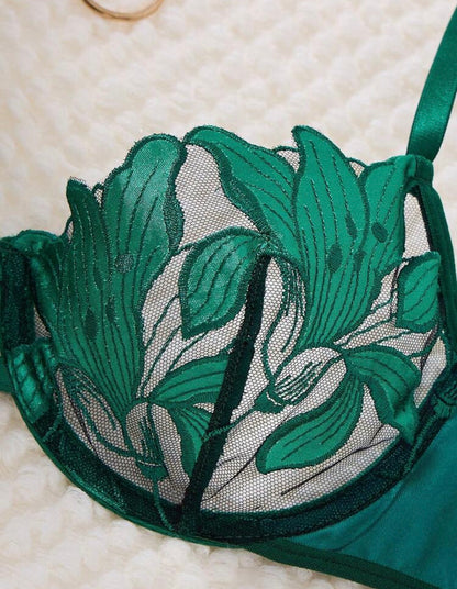 Conjunto x 3 de dos piezas de sujetador para mujer con diseño bordado de flor de lirio en forma de corazón suave panty graduable.